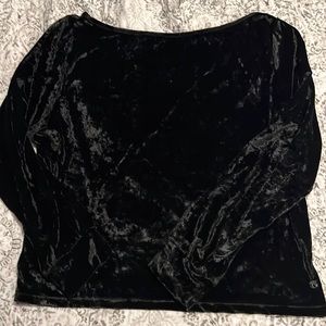 Buff bunny velour pullover size L